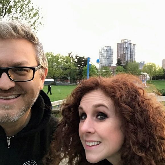 Meet your Posher, Jennifer - Picture 1 of 1